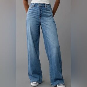 American Eagle Super High-Waisted Baggy Wide-Leg Cargo Jeans